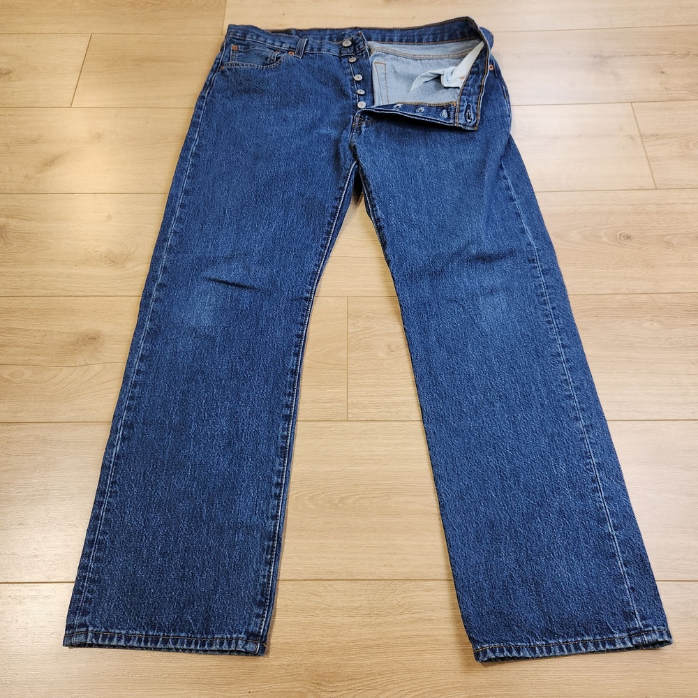 Levis 501 Jeans Mens 36x32 Blue Medium Wash Button Fly Straight Denim Casual